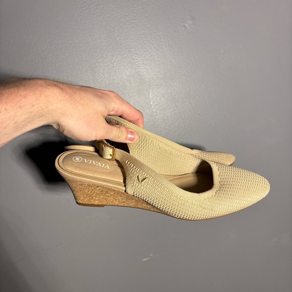 Vivaia Tamia Almond Toe Slingback Wedge Sandals Size EU 40 - Picture 2 of 8